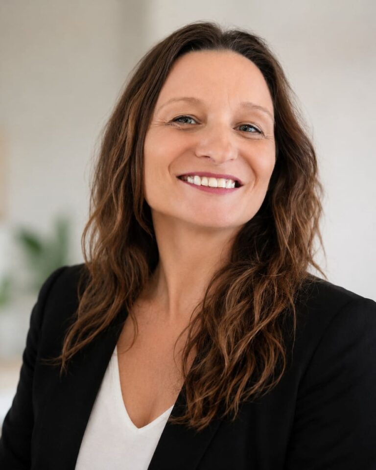 Vanessa, fondatrice d'Artis'elle, média des créatrices françaises.